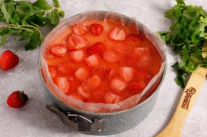 Клубничный чизкейк с творогом без выпечки Клубничный чизкейк с творогом без выпечки