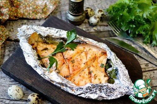 Камбала, запеченная с паприкой и петрушкой Камбала, запеченная с паприкой и петрушкой