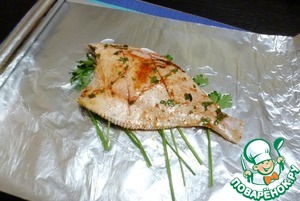 Камбала, запеченная с паприкой и петрушкой Камбала, запеченная с паприкой и петрушкой