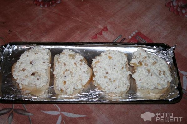 Рецепт: Горячие бутерброды в ростере - с творогом и помидором Рецепт: Горячие бутерброды в ростере - с творогом и помидором