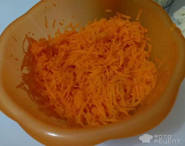 Рецепт: Капустный салат на зиму - Очень хрустящий капустный салат на зиму в банках со стерилизацией. Без варки.