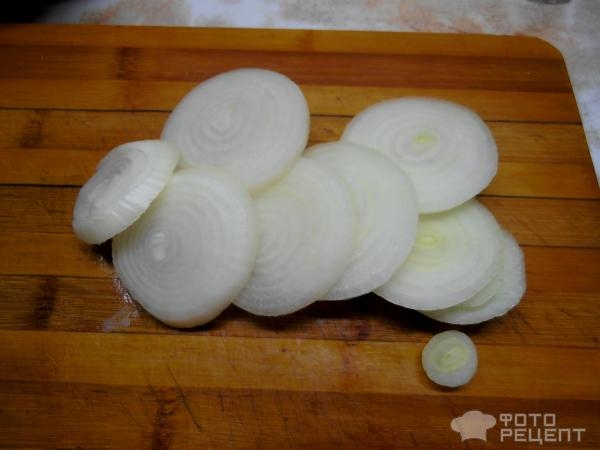 Рецепт: Консервированные помидоры - с луком