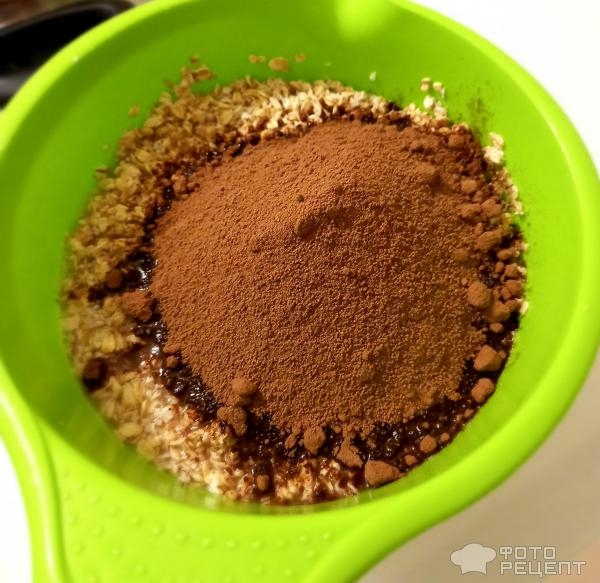 Рецепт: Овсяное печенье из мелких хлопьев - Очень шоколадное, тонкое хрустящее печенье