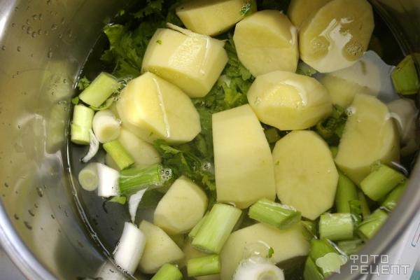 Рецепт: Суп-пюре из лука порея и картофеля - Вкусный французский супчик