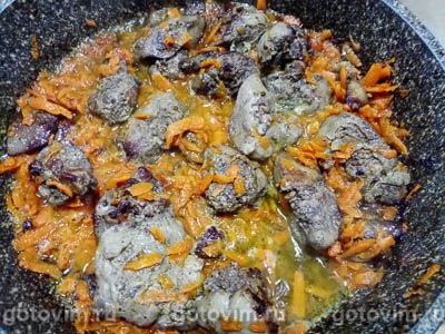 Жареная куриная печень в белом вине