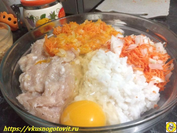 Ленивые голубцы с капустой рисом и фаршем в духовке
Ленивые голубцы с капустой рисом и фаршем в духовке