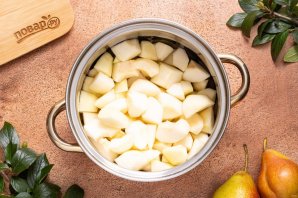 Грушевое пюре