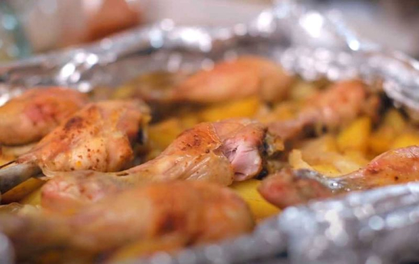 
			Курица в духовке кусочками &mdash; 6 самых вкусных рецептов		