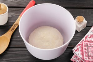 Дрожжевое тесто из сухих дрожжей