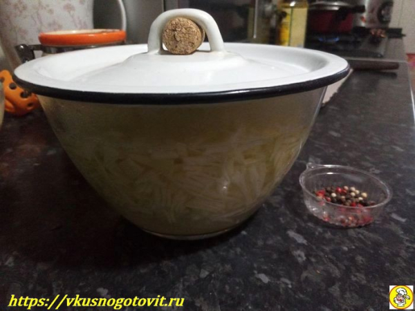 Ленивые голубцы с капустой рисом и фаршем в духовке
Ленивые голубцы с капустой рисом и фаршем в духовке