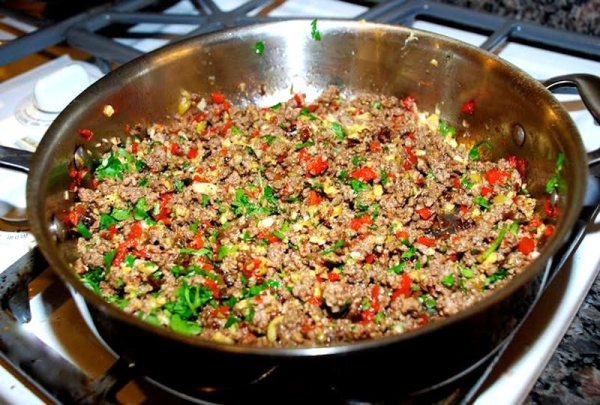 
			Булгур с мясом &mdash; рецепт приготовления с овощами в домашних условиях		