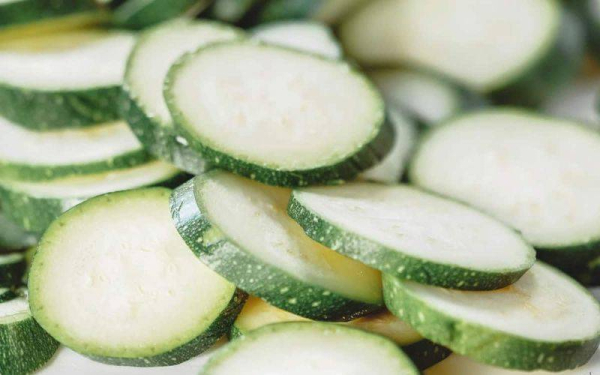 
			Кабачки на сковороде &mdash; 6 рецептов приготовления быстрых и вкусных молодых кабачков		