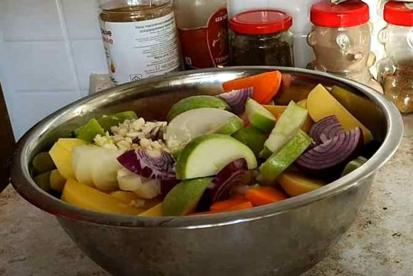 
			Курица в духовке кусочками &mdash; 6 самых вкусных рецептов		