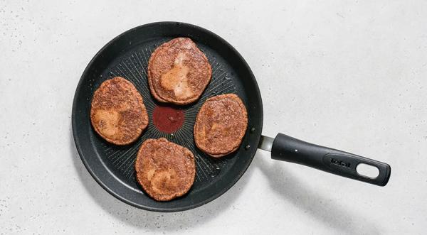 Печеночные оладьи для детей, пошаговый рецепт с фото на 331 ккал