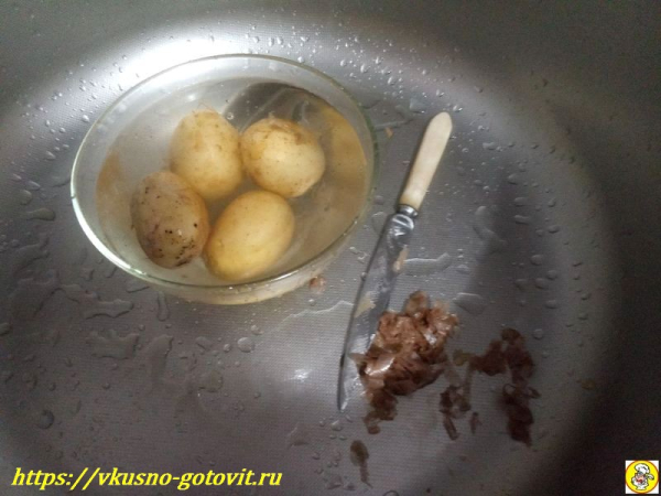 
			Картофель по-деревенски в домашних условиях. Как приготовить вкусную домашнюю картошку		