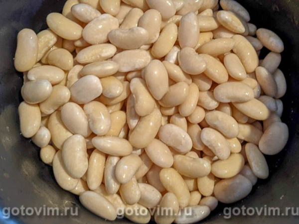 Паштет из фасоли с чесноком и жареным луком