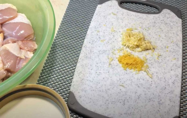 
			Курица в духовке кусочками &mdash; 6 самых вкусных рецептов		