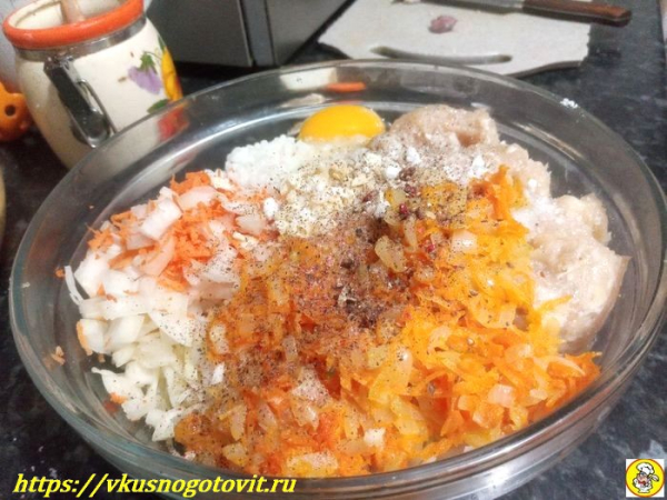 Ленивые голубцы с капустой рисом и фаршем в духовке
Ленивые голубцы с капустой рисом и фаршем в духовке