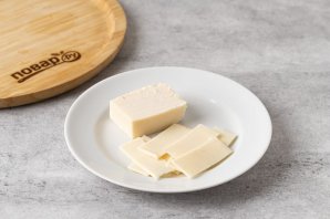 Салат с сыром и оливками Салат с сыром и оливками