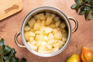 Грушевое пюре