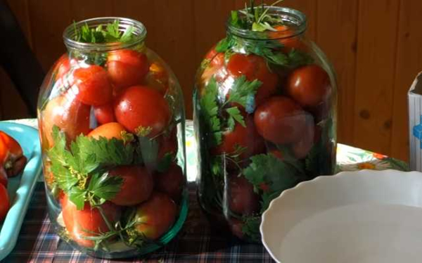 Рецепты маринованных помидоров на зиму в банках – пальчики оближешь
Рецепты маринованных помидоров на зиму в банках – пальчики оближешь