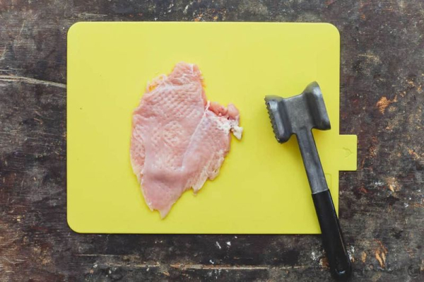 
			Курица в духовке запечённая кусочками &mdash; 6 быстрых и вкусных рецептов приготовления по-итальянски		