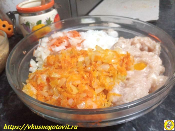 Ленивые голубцы с капустой рисом и фаршем в духовке
Ленивые голубцы с капустой рисом и фаршем в духовке