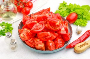 Аджика вареная на зиму из помидоров