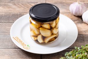 Маринованный чеснок по-корейски Маринованный чеснок по-корейски