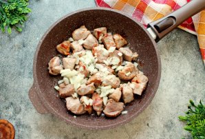 Печень со свининой