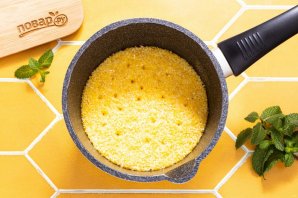 Кукурузная каша на молоке