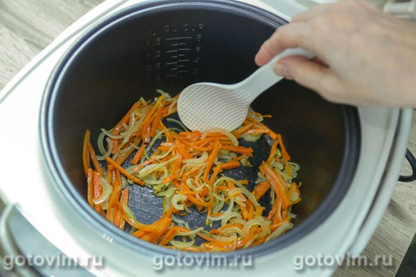 Поджарка из куриной печени с копчёными колбасками в мультиварке Поджарка из куриной печени с копчёными колбасками в мультиварке