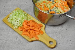 Куриный овощной суп