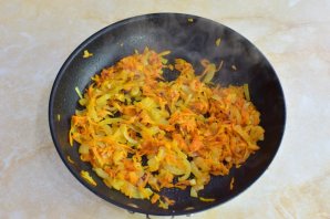 Салат с курицей и опятами