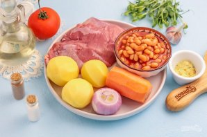 Суп из консервированной фасоли с мясом