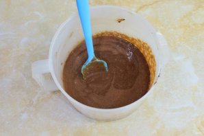 Шоколадный слоеный торт