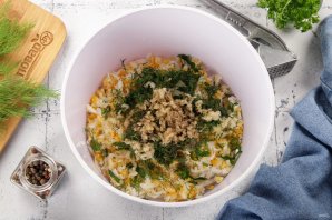 Салат из сыра с чесноком Салат из сыра с чесноком