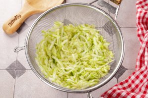 Оладьи из кабачков в аэрогриле