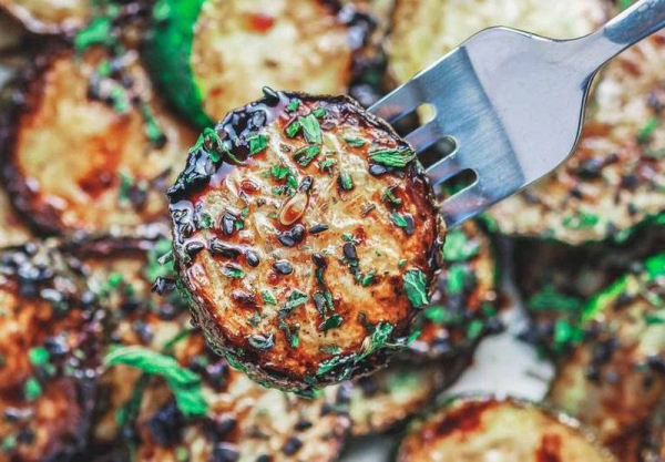 
			Кабачки на сковороде &mdash; 6 рецептов приготовления быстрых и вкусных молодых кабачков		