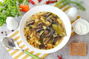 Суп с груздями Суп с груздями