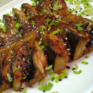 Скумбрия в двух маринадах