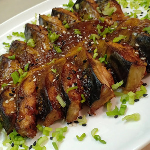 Скумбрия в двух маринадах