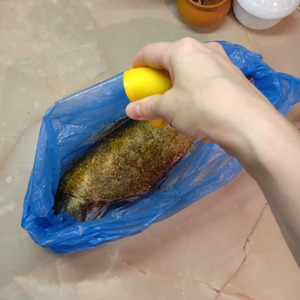 Запеченый белый амур под сметанной корочкой