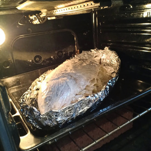 Запеченый белый амур под сметанной корочкой