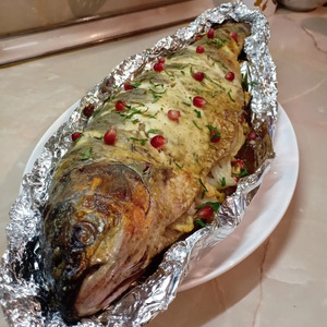 Запеченый белый амур под сметанной корочкой