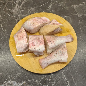 Запечённая белая рыба с сырным соусом Запечённая белая рыба с сырным соусом