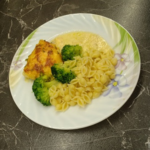 Запечённая белая рыба с сырным соусом Запечённая белая рыба с сырным соусом