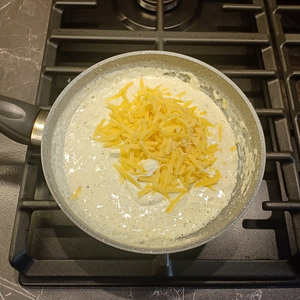 Запечённая белая рыба с сырным соусом Запечённая белая рыба с сырным соусом