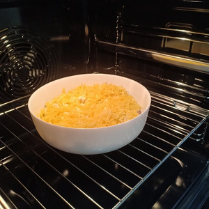 Запечённая белая рыба с сырным соусом Запечённая белая рыба с сырным соусом