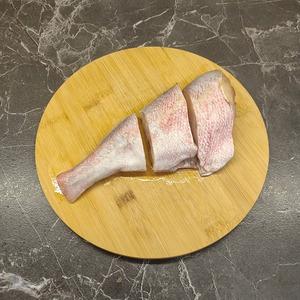 Запечённая белая рыба с сырным соусом Запечённая белая рыба с сырным соусом